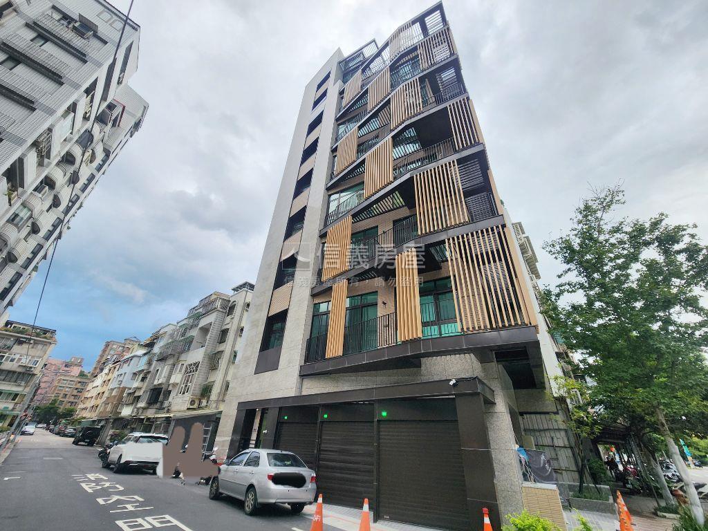 綠野心瀞七樓有車位房屋室內格局與周邊環境