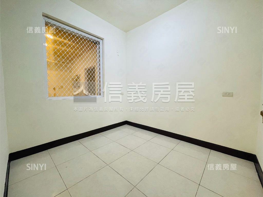 近衛武營美三房公寓一樓房屋室內格局與周邊環境