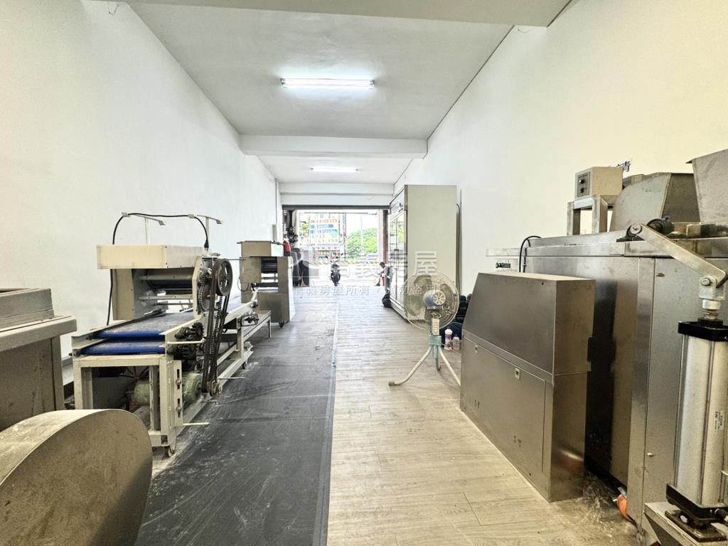 近軟體園區漂亮透店房屋室內格局與周邊環境