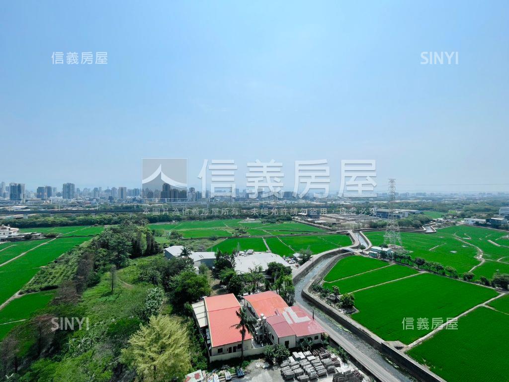 彩虹城２次頂樓三房平車房屋室內格局與周邊環境