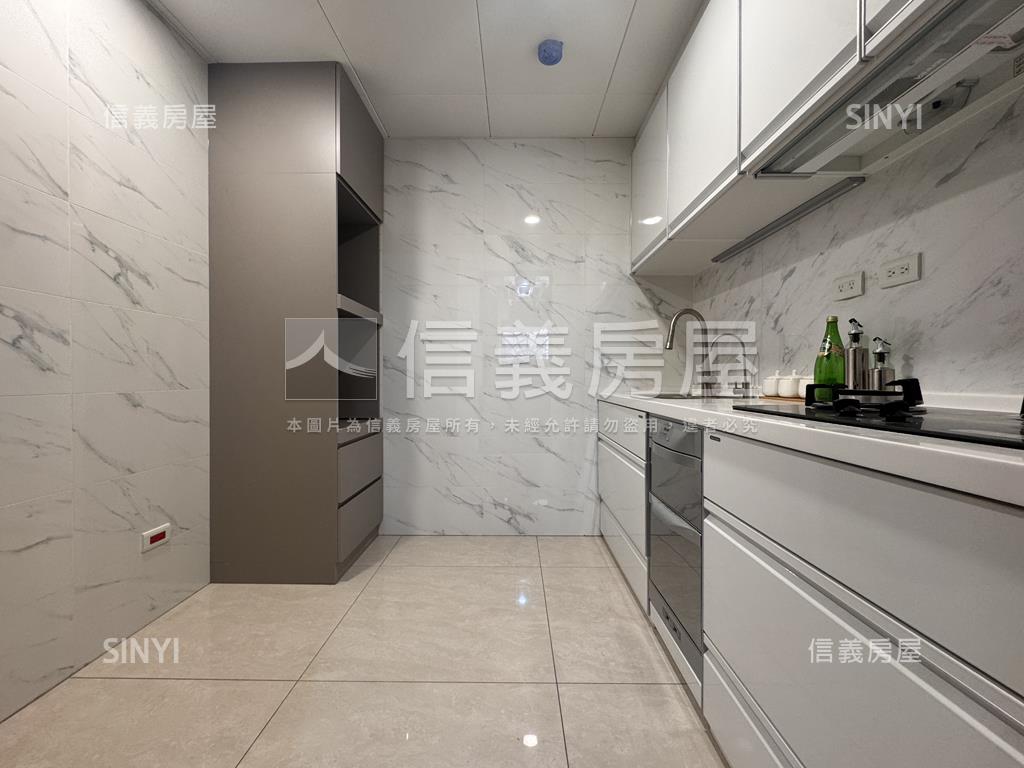 向陽全新２房車位近北車房屋室內格局與周邊環境