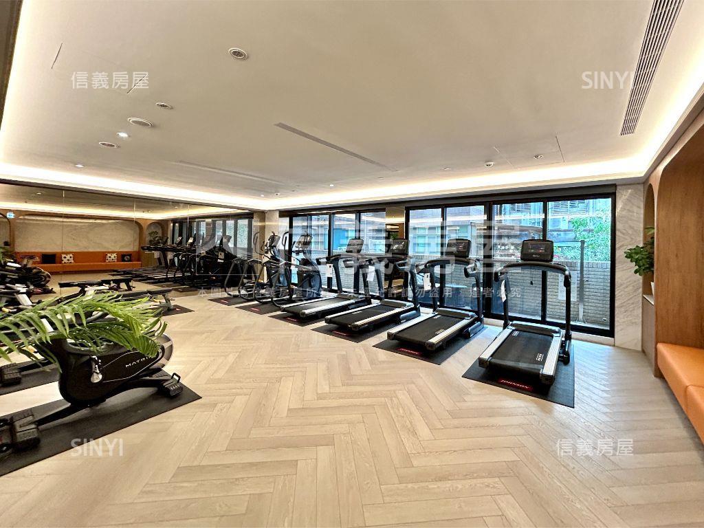 向陽全新２房車位近北車房屋室內格局與周邊環境