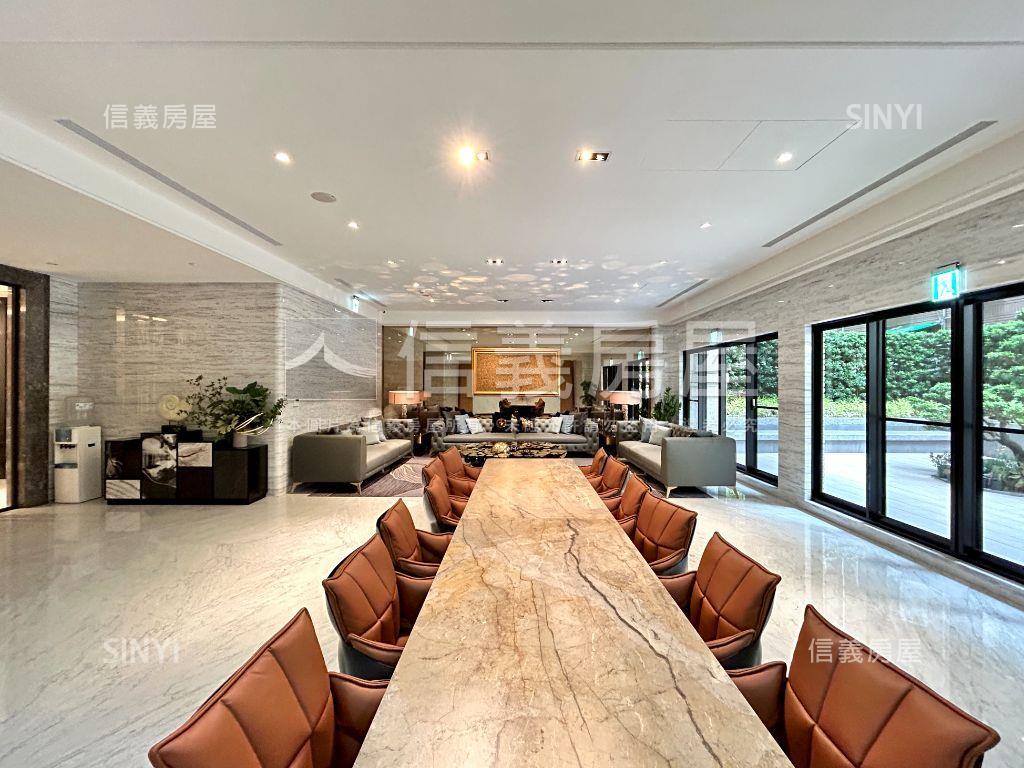 向陽全新２房車位近北車房屋室內格局與周邊環境