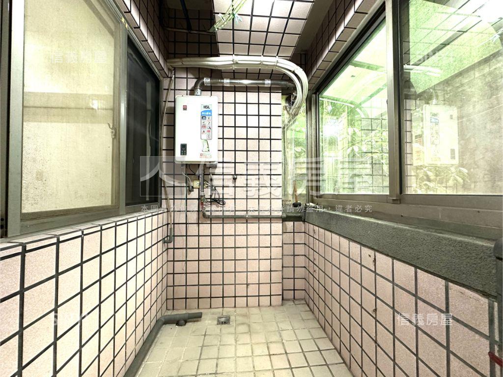 觀星台北電梯兩房房屋室內格局與周邊環境
