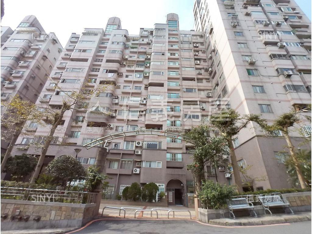 觀星台北電梯兩房房屋室內格局與周邊環境