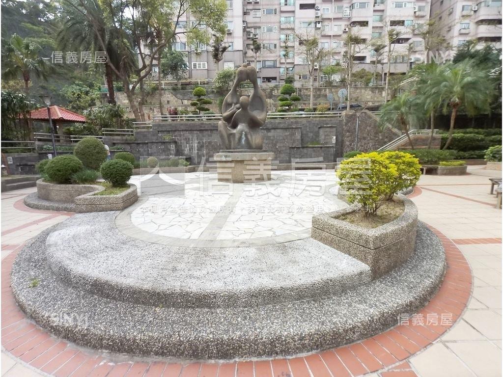 觀星台北電梯兩房房屋室內格局與周邊環境
