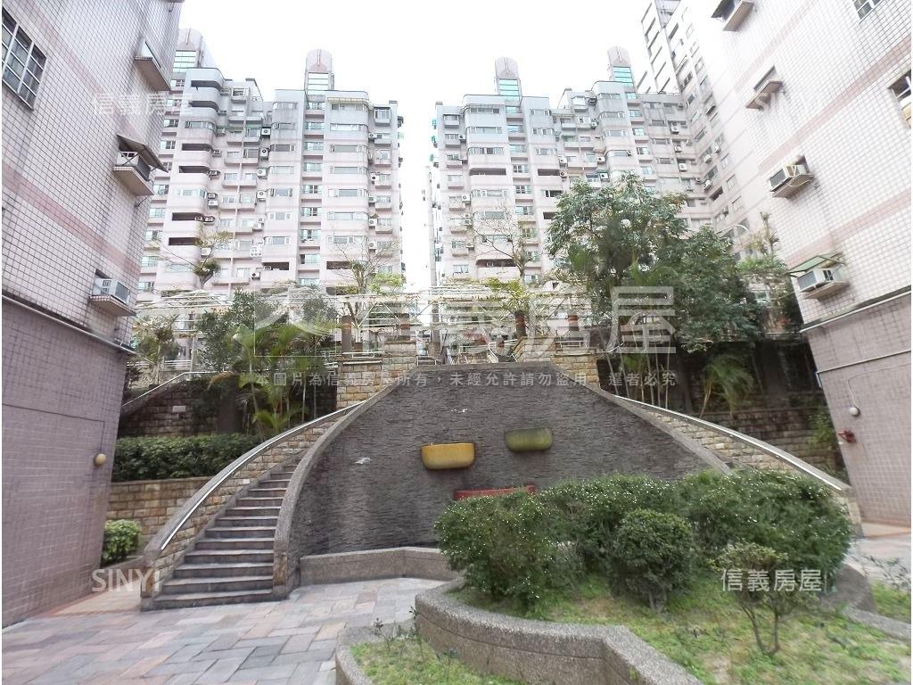 觀星台北電梯兩房房屋室內格局與周邊環境