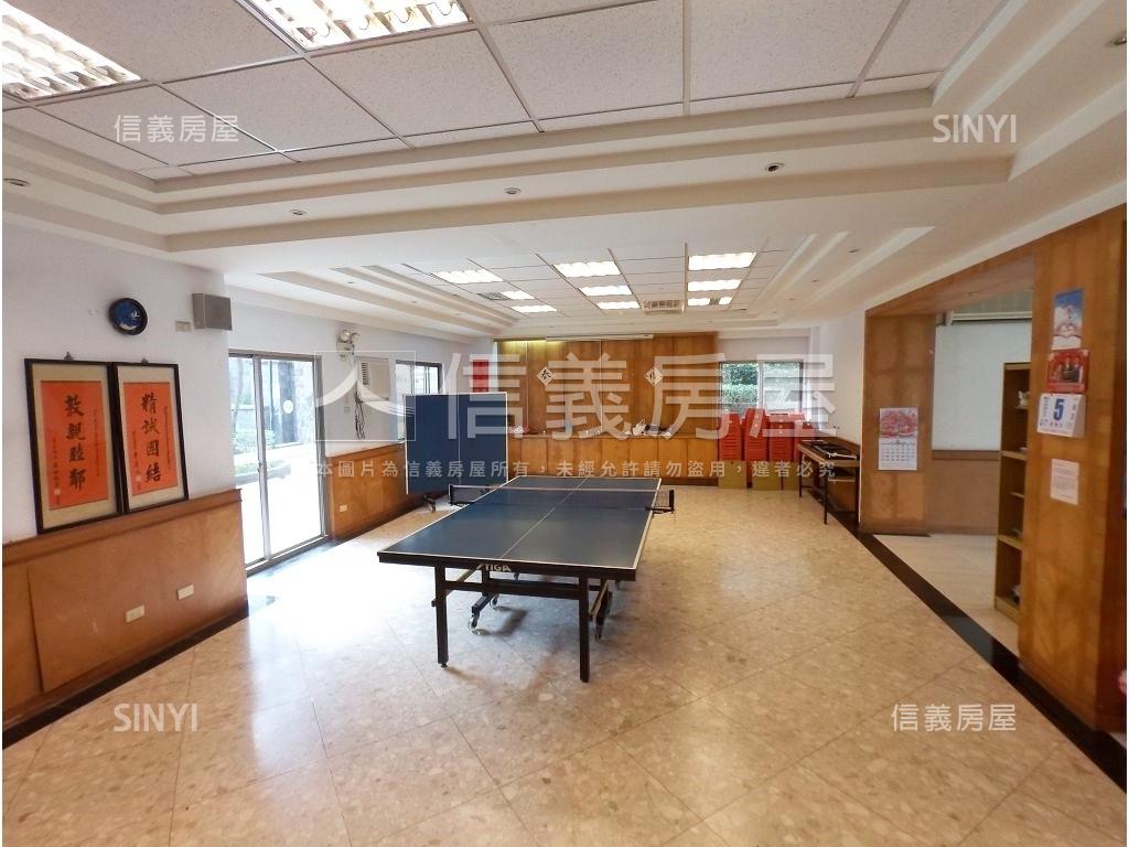 觀星台北電梯兩房房屋室內格局與周邊環境
