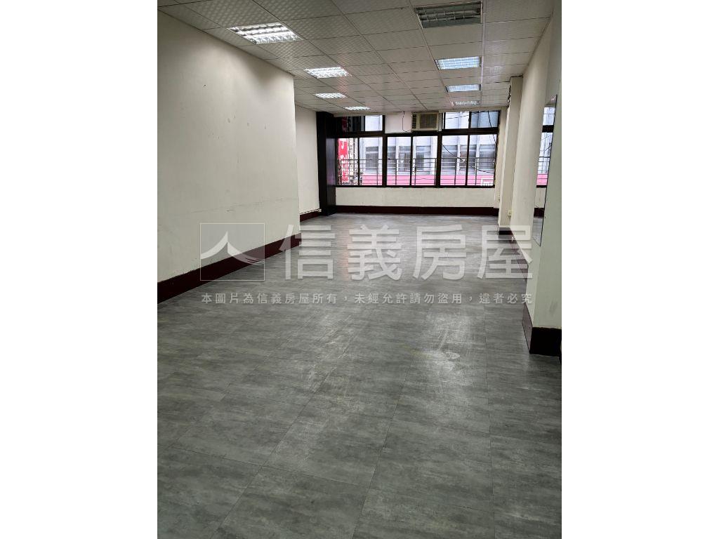 站前漢口街金透天房屋室內格局與周邊環境