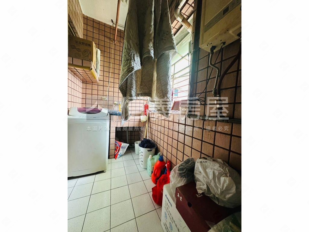 麗景豪門河景三房房屋室內格局與周邊環境