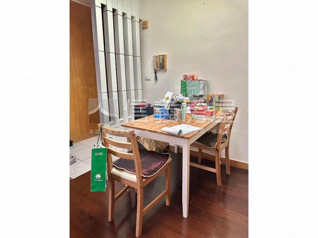麗景豪門河景三房房屋室內格局與周邊環境