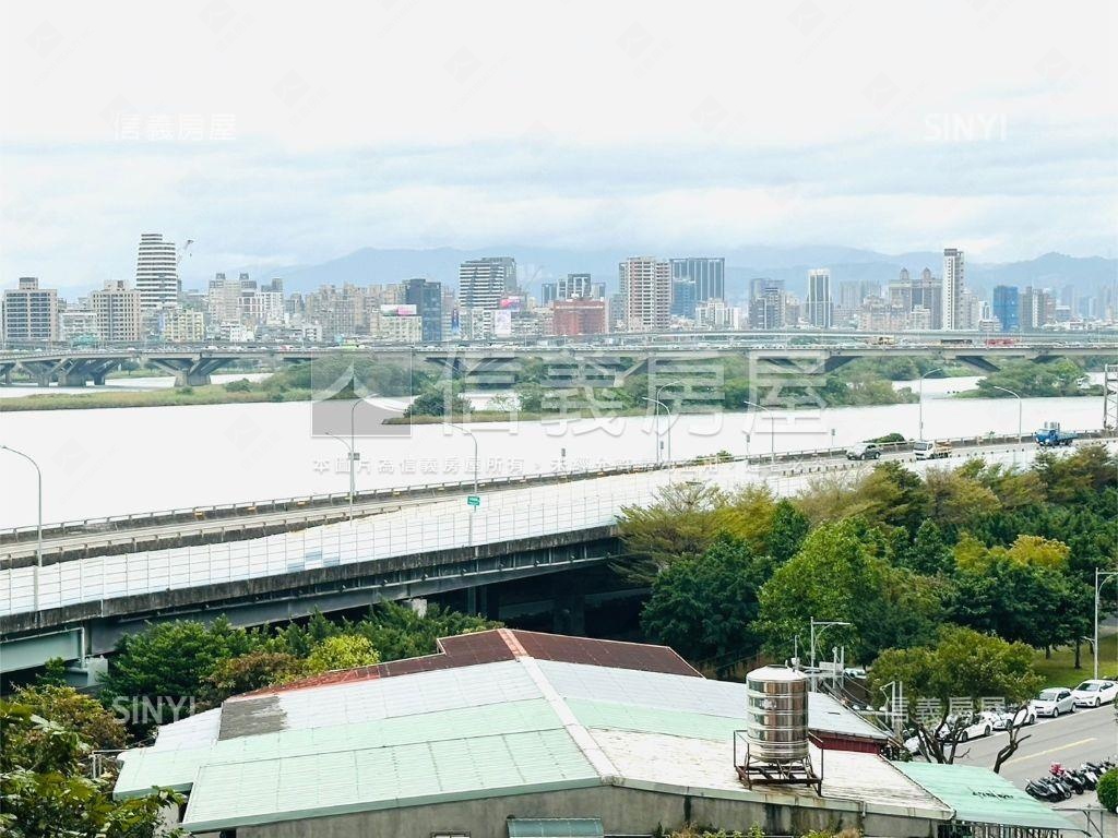 麗景豪門河景三房房屋室內格局與周邊環境