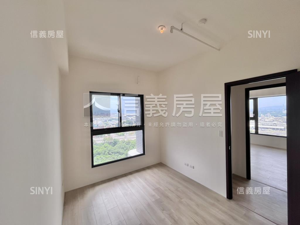 未來之丘四房平車房屋室內格局與周邊環境