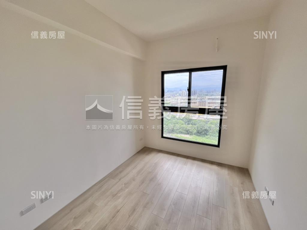 未來之丘四房平車房屋室內格局與周邊環境