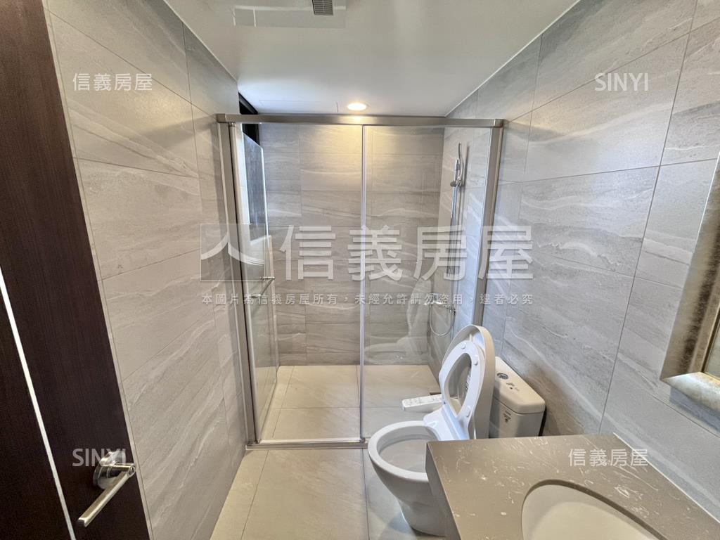 未來之丘四房平車房屋室內格局與周邊環境
