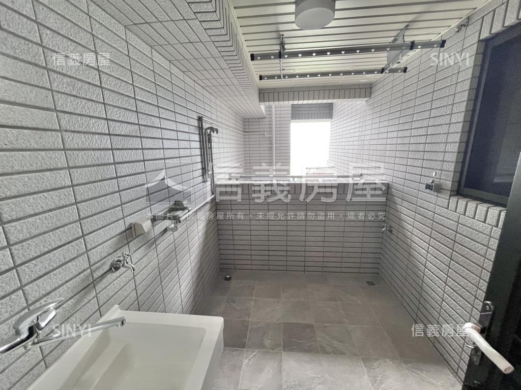 未來之丘四房平車房屋室內格局與周邊環境