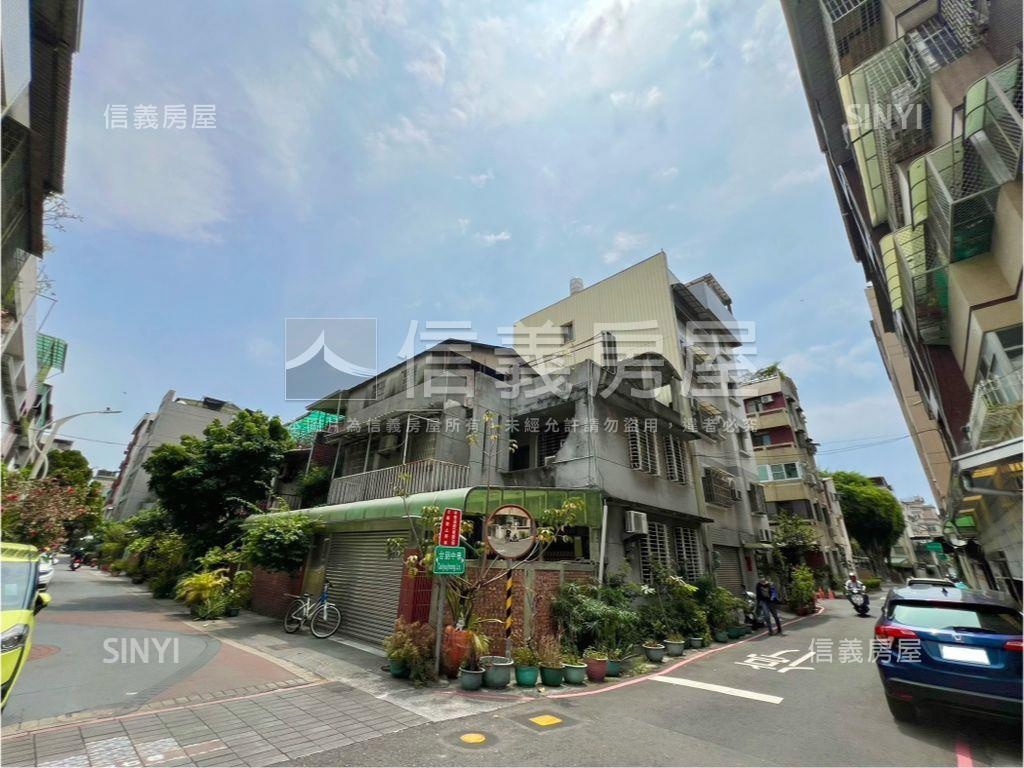 前鎮台鋁邊間大地坪透天房屋室內格局與周邊環境