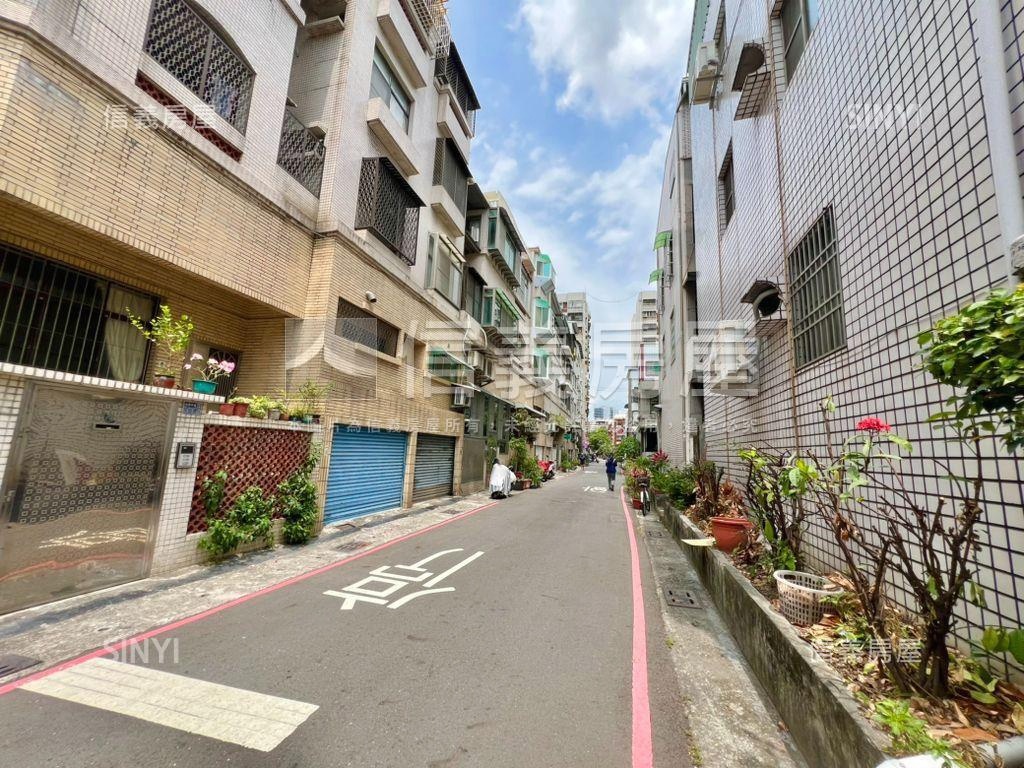 前鎮台鋁邊間大地坪透天房屋室內格局與周邊環境