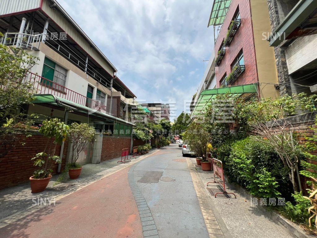 前鎮台鋁邊間大地坪透天房屋室內格局與周邊環境