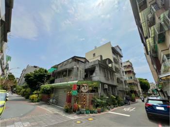 前鎮台鋁角窗大地坪透天