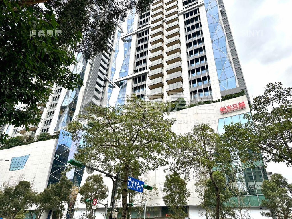 忠孝復興★大馬路面寬店面房屋室內格局與周邊環境