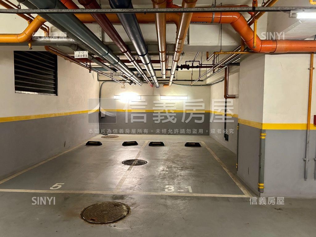 芳崗山海領市館美宅附平車房屋室內格局與周邊環境