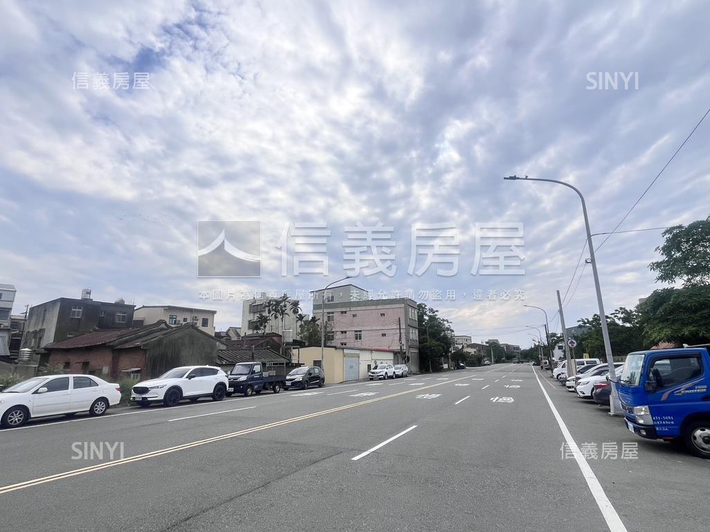 竹南正博愛街透天店住房屋室內格局與周邊環境