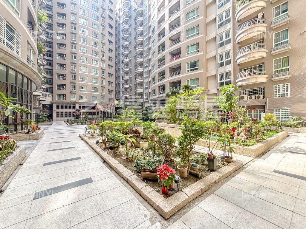 美術館️採光景觀兩房房屋室內格局與周邊環境