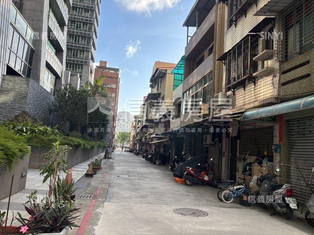 獨售成功段商五方正土地房屋室內格局與周邊環境