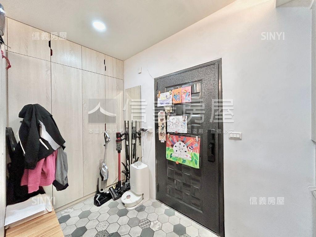 帝王級裝潢三房美宅房屋室內格局與周邊環境