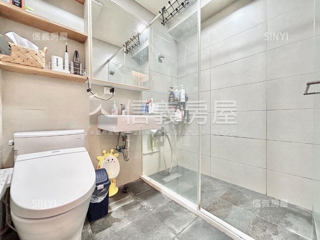 帝王級裝潢三房美宅房屋室內格局與周邊環境