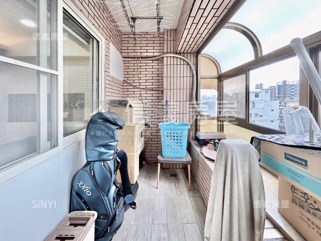 帝王級裝潢三房美宅房屋室內格局與周邊環境