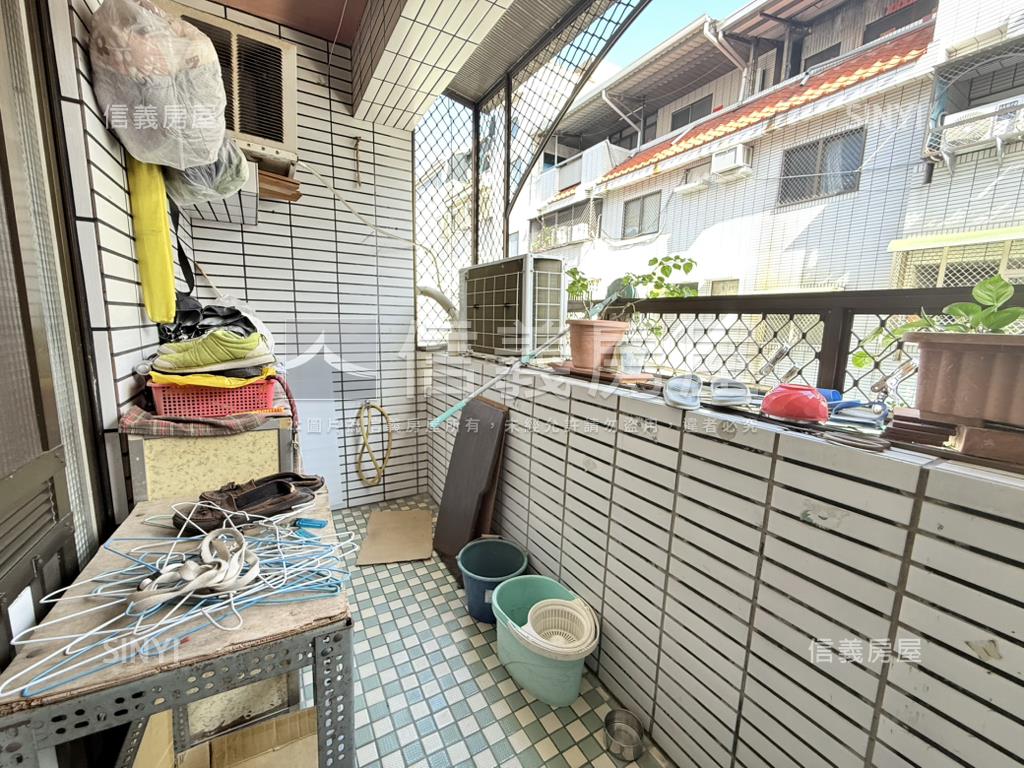 尊南街陽台出入三房房屋室內格局與周邊環境