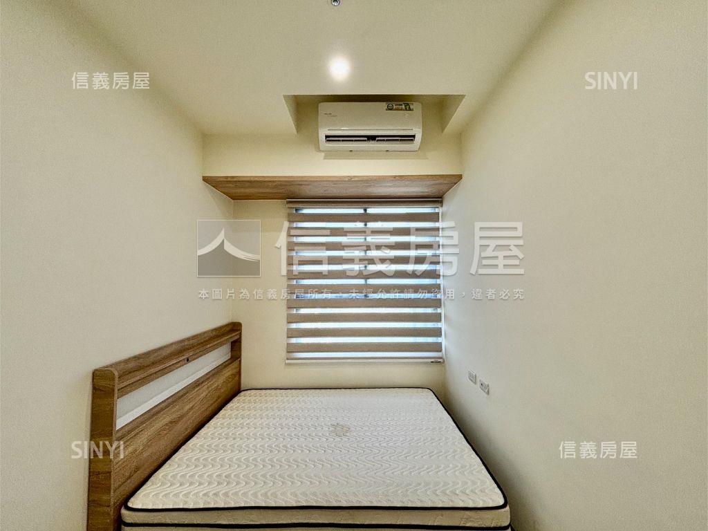 鳳凰冠３房高樓平移車位房屋室內格局與周邊環境