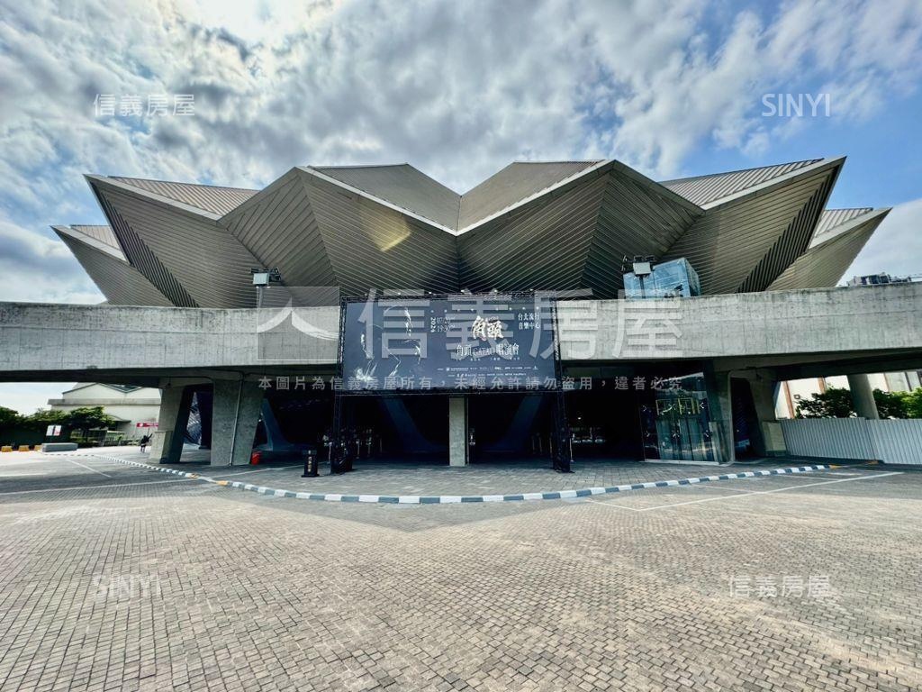 世界明珠Ω１２１坪型房屋室內格局與周邊環境