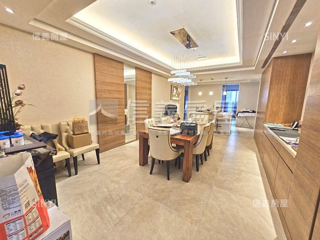 霸氣鳥瞰天下景首席再現房屋室內格局與周邊環境