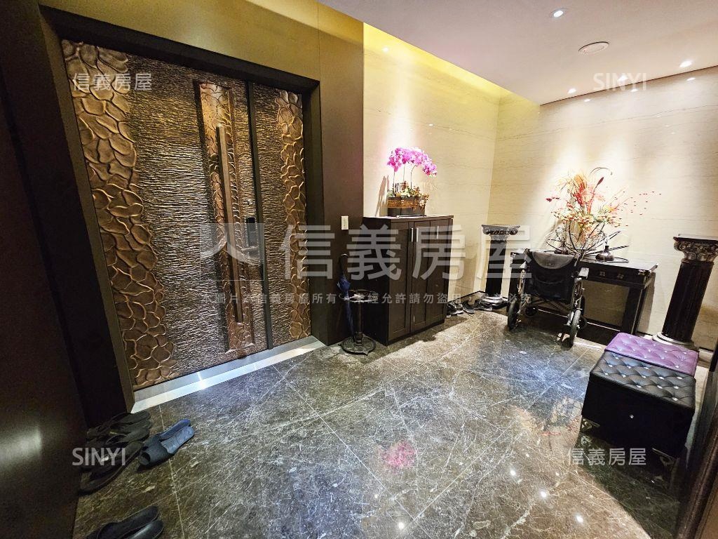 霸氣鳥瞰天下景首席再現房屋室內格局與周邊環境