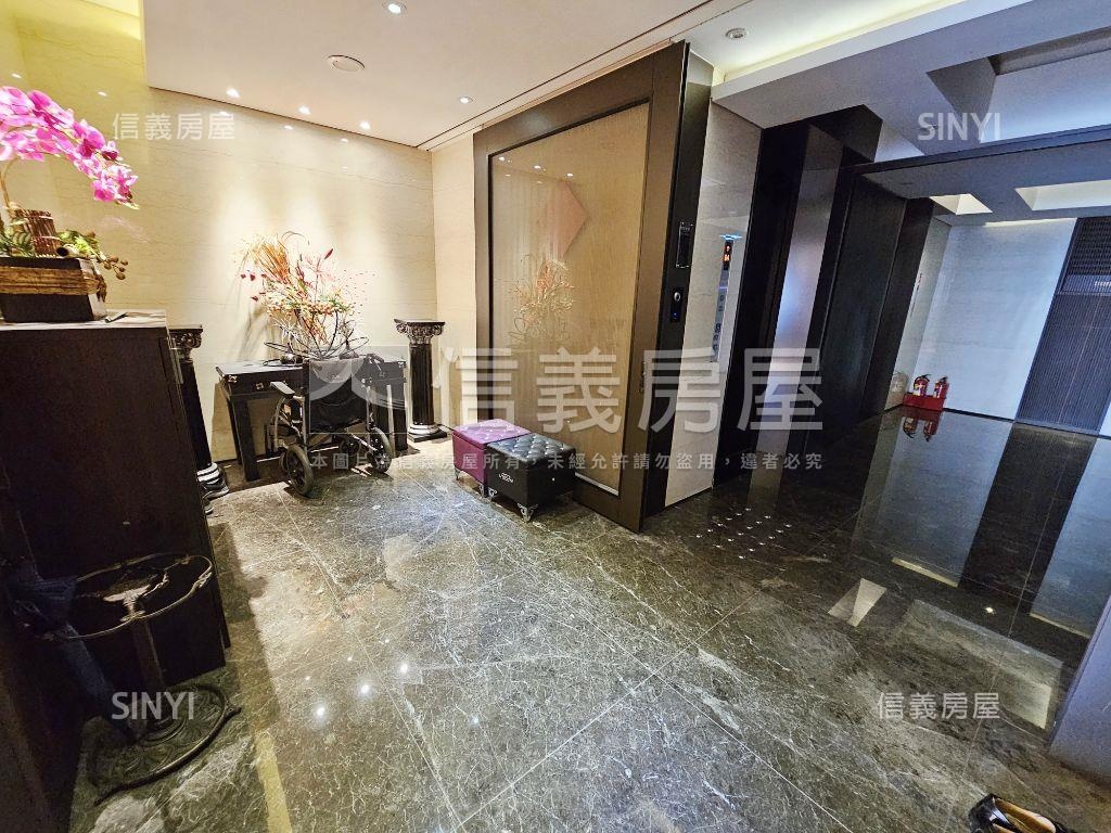 霸氣鳥瞰天下景首席再現房屋室內格局與周邊環境