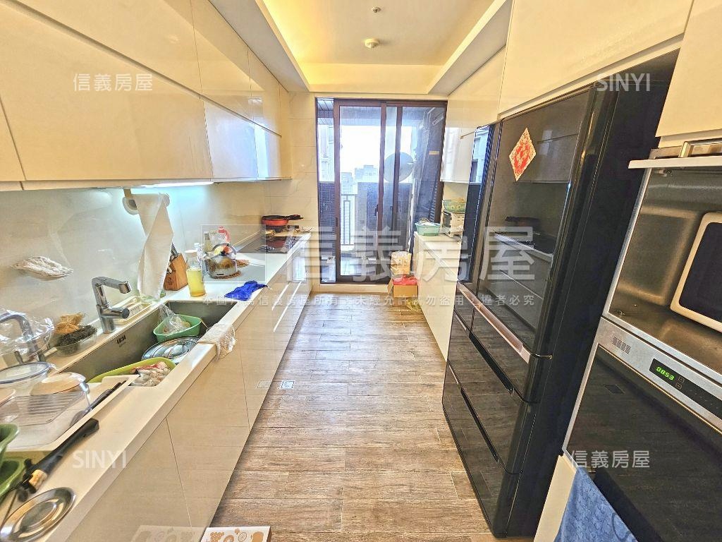 霸氣鳥瞰天下景首席再現房屋室內格局與周邊環境