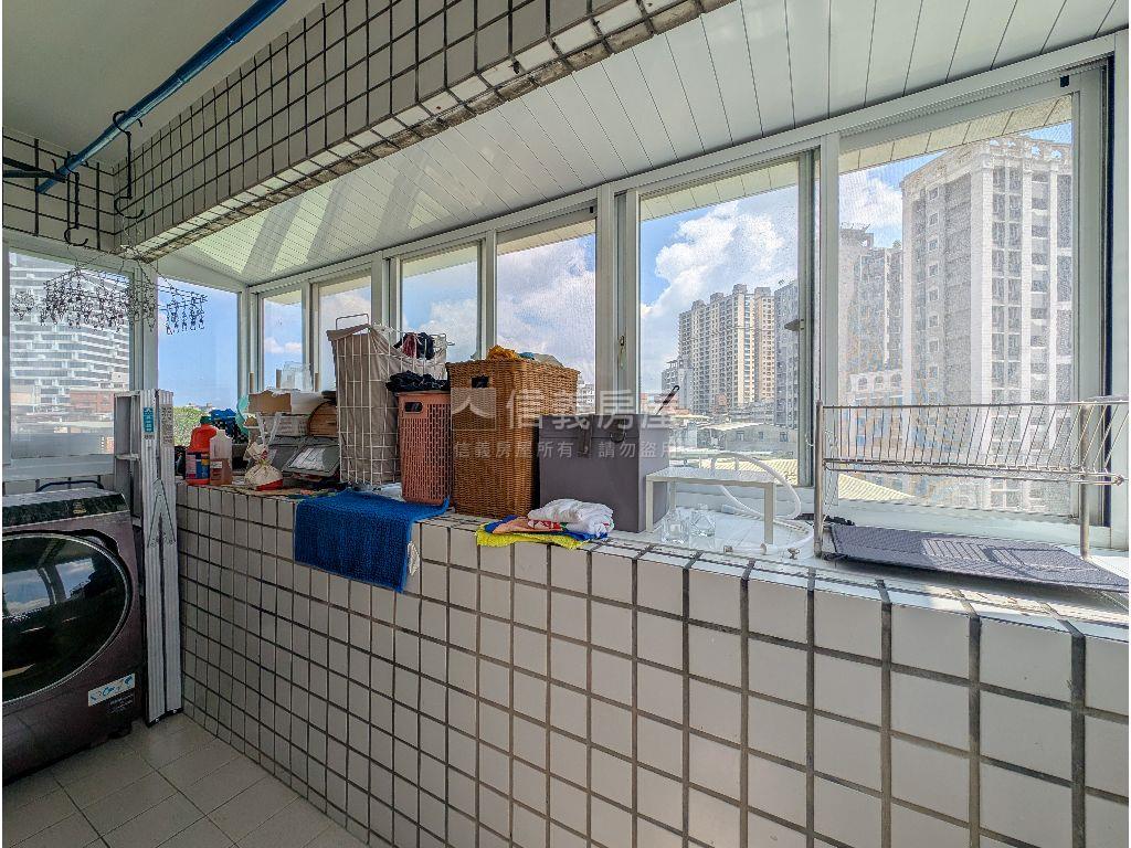 近捷運～秀朗華廈頂加極品房屋室內格局與周邊環境