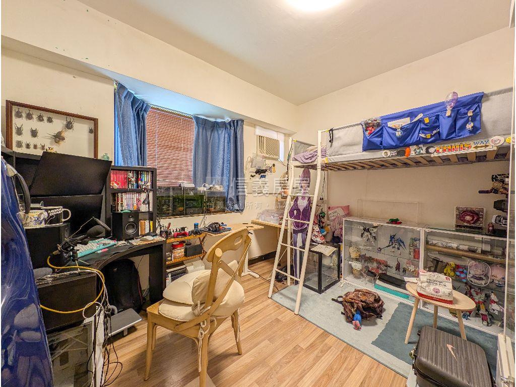 近捷運～秀朗華廈頂加極品房屋室內格局與周邊環境