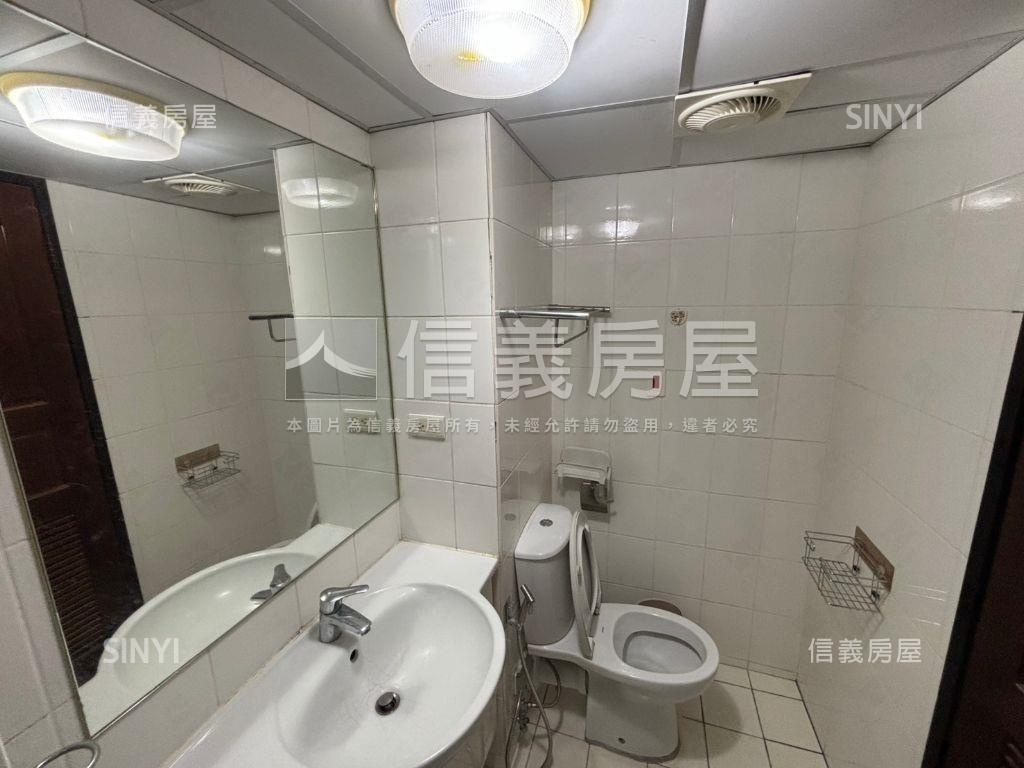 摩登站前極品幸福挑高美居房屋室內格局與周邊環境