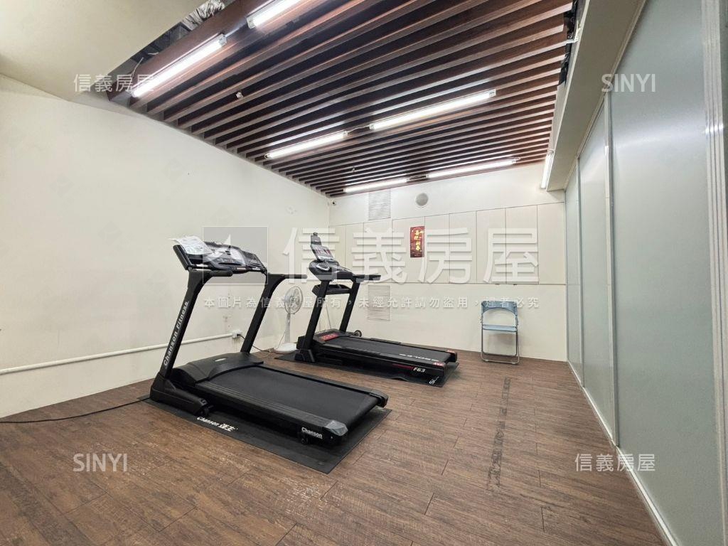 摩登站前極品幸福挑高美居房屋室內格局與周邊環境