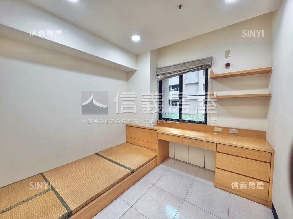 生態園區典雅三房平移車位房屋室內格局與周邊環境