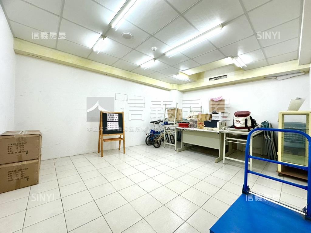 近高雄車站百坪商辦房屋室內格局與周邊環境