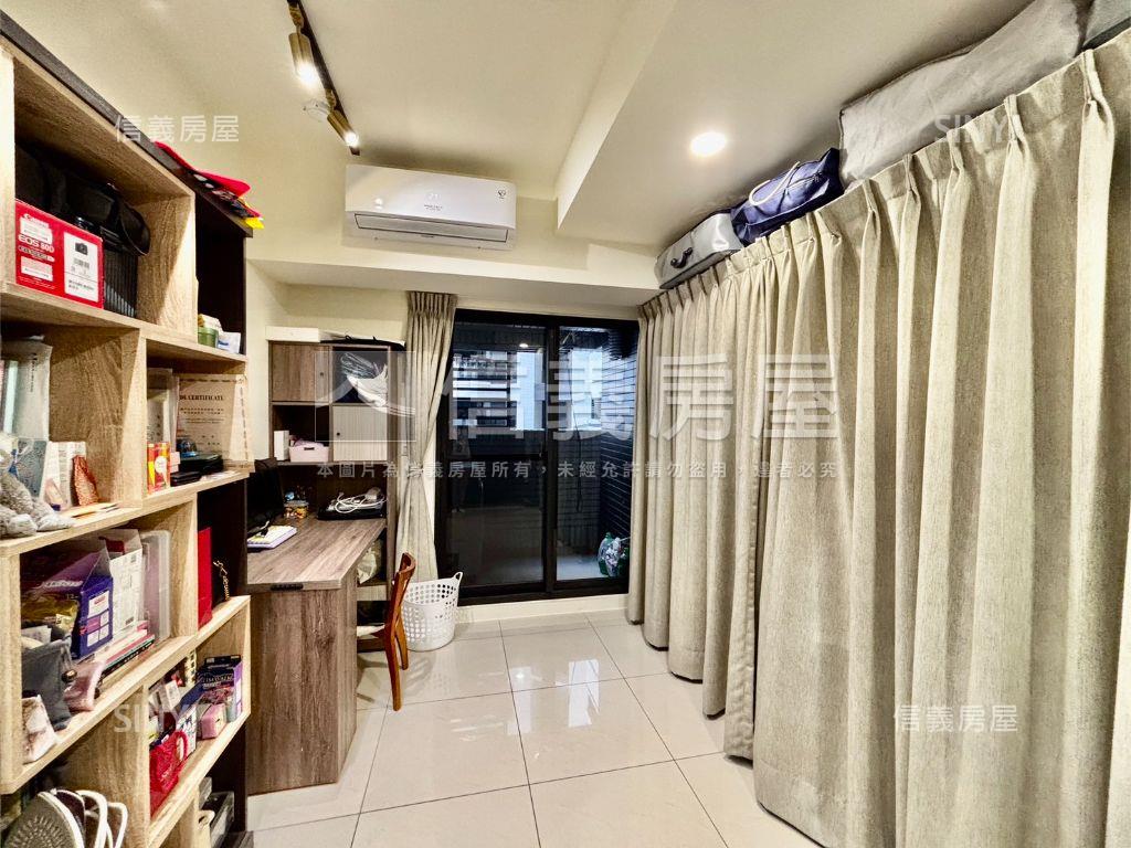 捷運之星直接入住兩房平車房屋室內格局與周邊環境