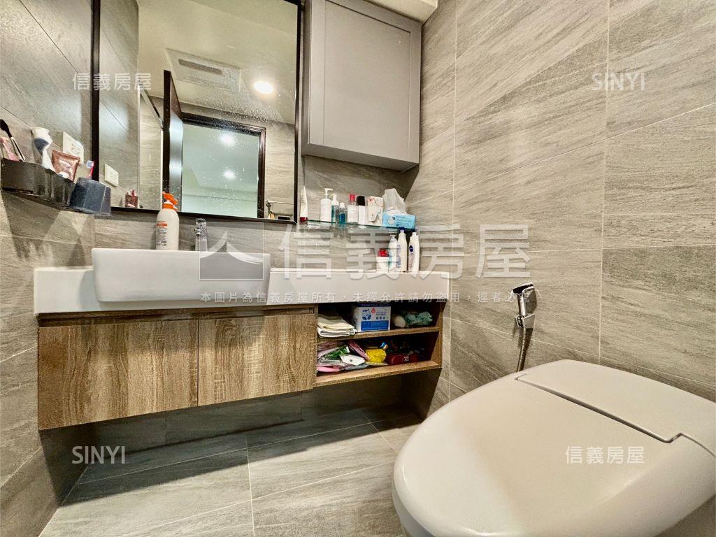 捷運之星直接入住兩房平車房屋室內格局與周邊環境