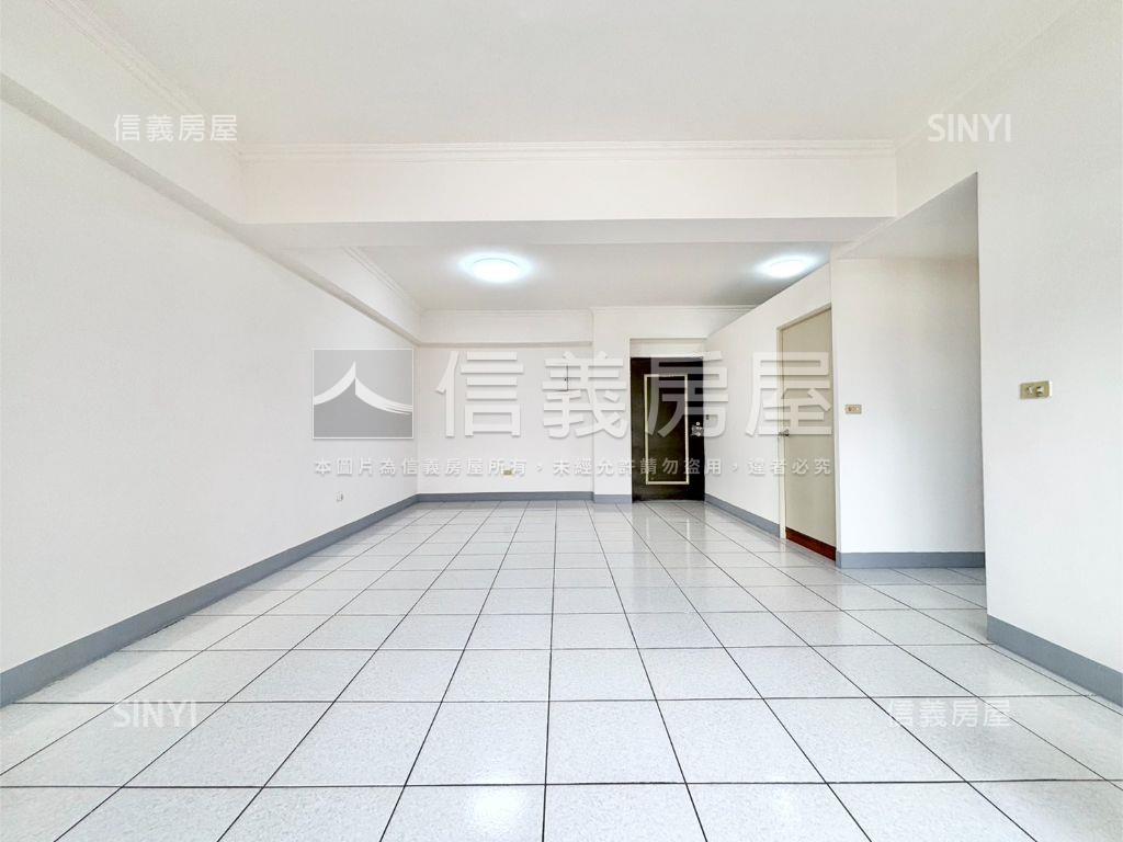 長泰街春芽華廈三房房屋室內格局與周邊環境