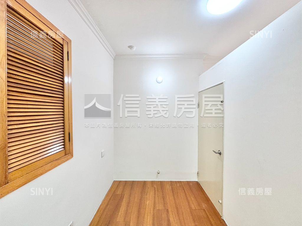 長泰街春芽華廈三房房屋室內格局與周邊環境