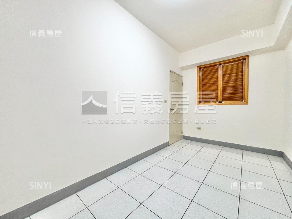 長泰街春芽華廈三房房屋室內格局與周邊環境